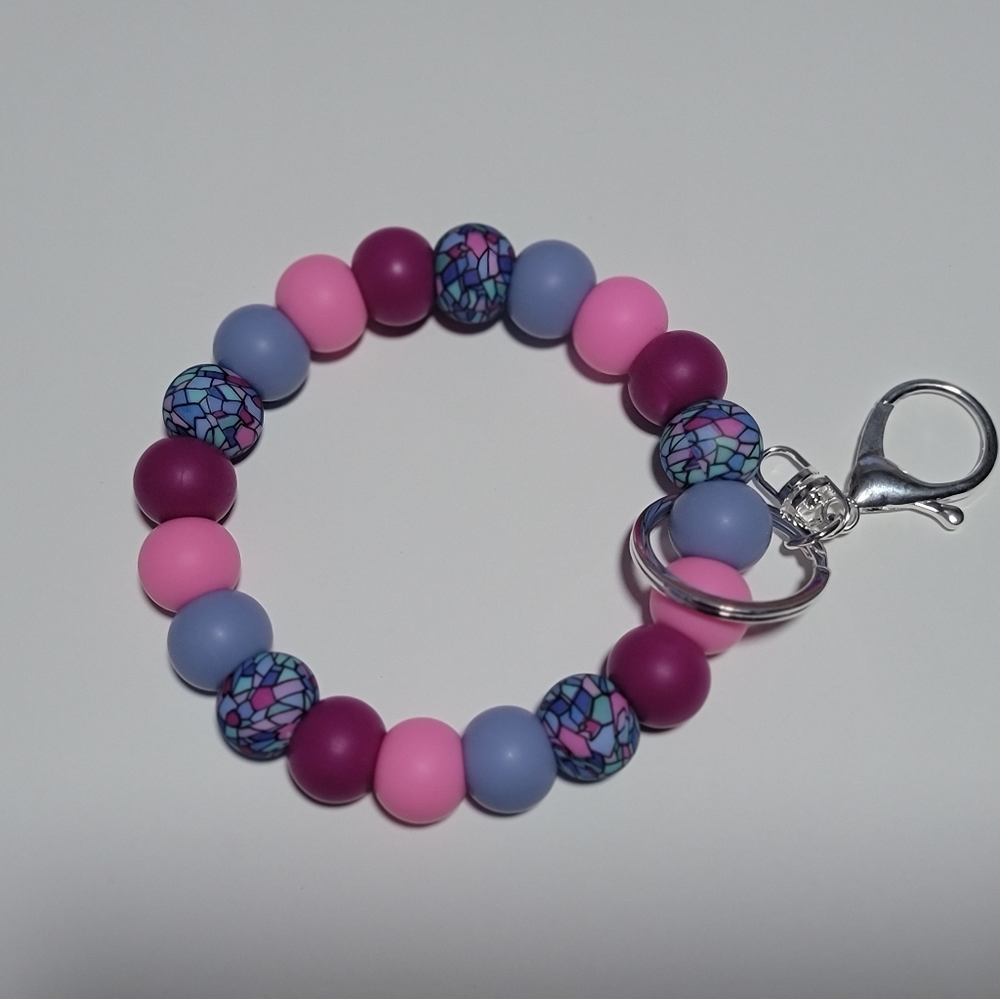 Keychain wristlet